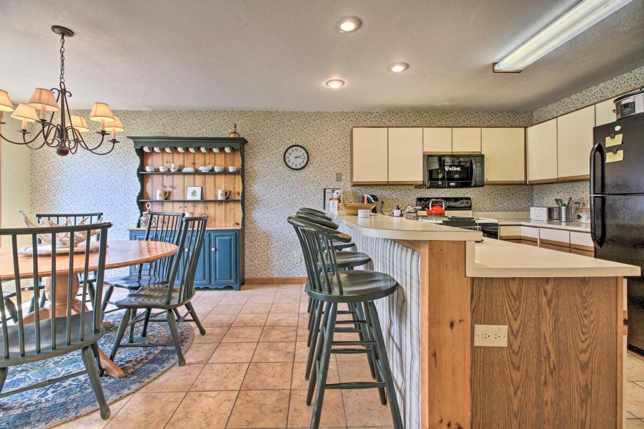 Timber Creek Townhome With 2 Decks And Mtn Views! West Dover Buitenkant foto